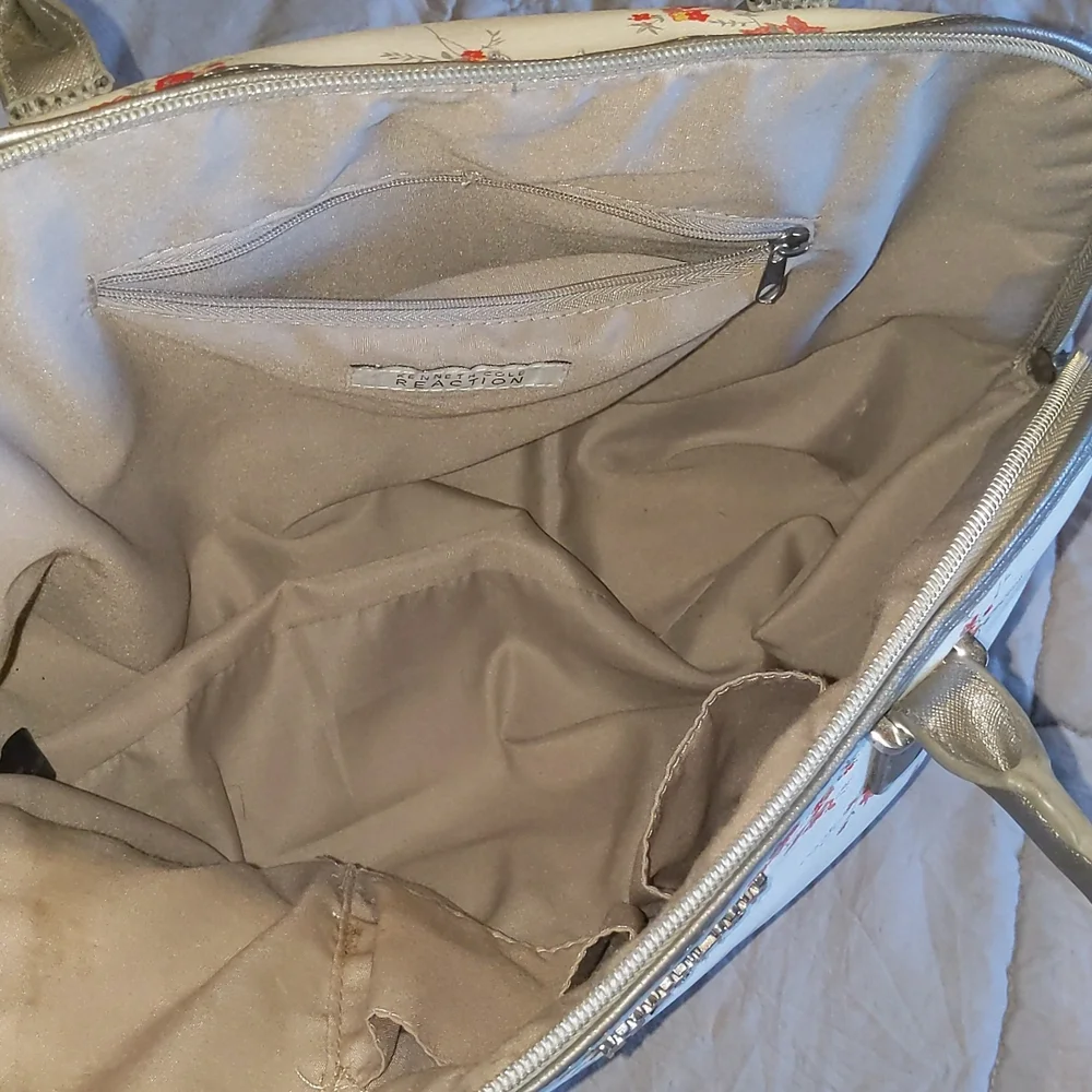 Kenneth Cole Reaction Floral Purse - Picture 5 of 15